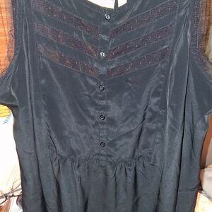 Vera Wang Black Button-Down Blouse